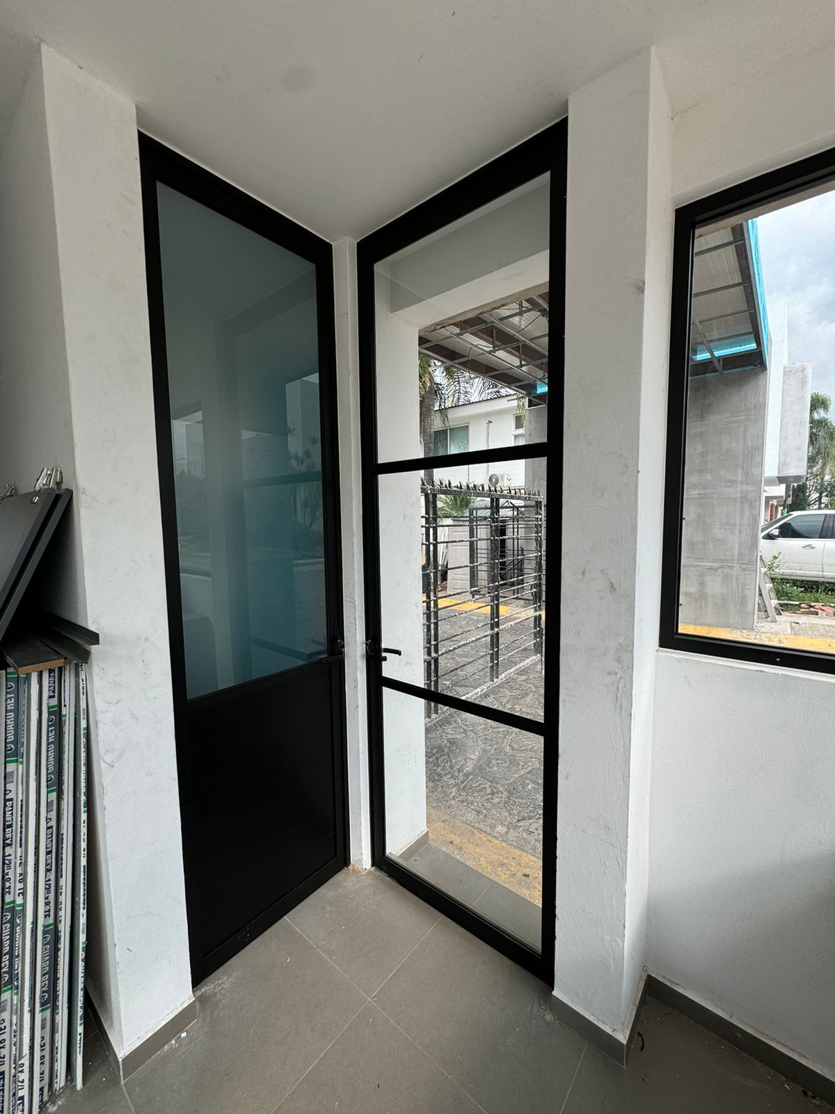 Puerta abatible